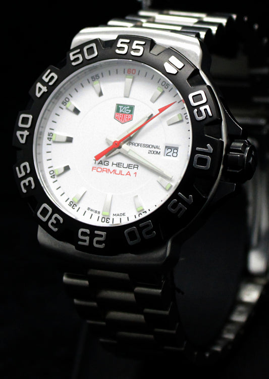 Vintage Tag Heuer Professional Formula 1 WAH1111 200M White Dial  Swiss Watch