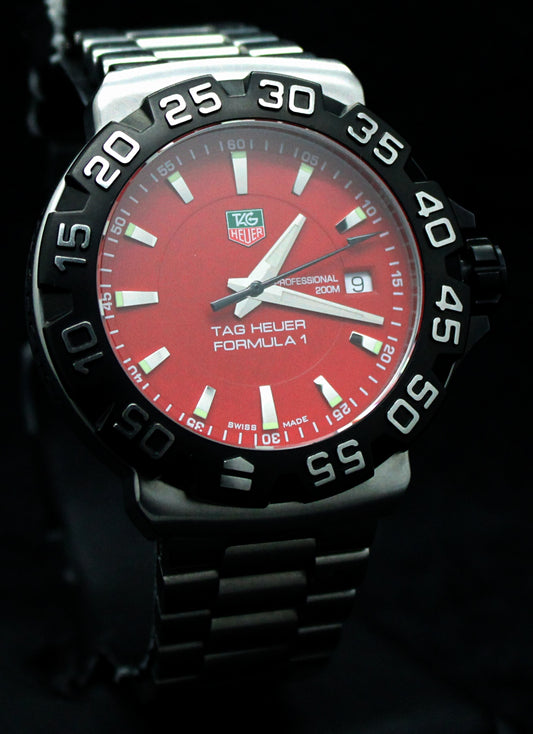 Vintage Tag Heuer Professional Formula 1 WAF1112 300M Red Dial  Swiss Watch